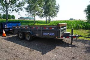 lot 2 image: 2013 Load Trail 16 Tandem Axle Hydraulic Dump Bed Trailer