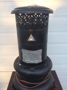 Vintage Perfection Black Metal Oil Heater Turned Into A Fabulous Table Lamp &amp Works