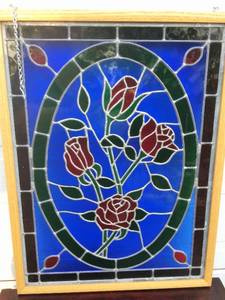 Lovely Vintage Wood Framed Large Stained Glass Red Roses Window Suncatcher - Great Condition