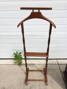 Vintage&nbspGentlemans Mens Solid Wood Butler Valet Standing&nbspSuit&nbspRack Mid Century By Scheibe - Nice Condition