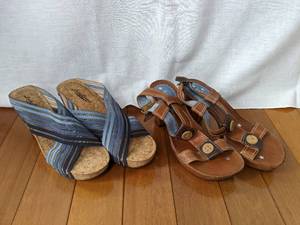 lot 203 image: 2 Pair Womens Sandals Size 7.5 Lucky Brand