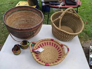 lot 251 image: Lot of Colorful Handwoven Baskets