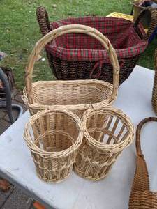 lot 252 image: A Bounty of Beautiful Baskets