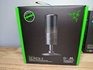 lot 14 image: Brand New Razer Seiren X Supercardioid Condenser Professional Grade Streaming Microphone & Orochi V2 Wireless Gaming Mouse