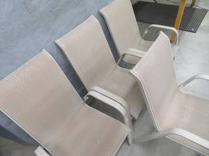 lot 5 image: 4 NICE LAWN  PATIO CHAIRS