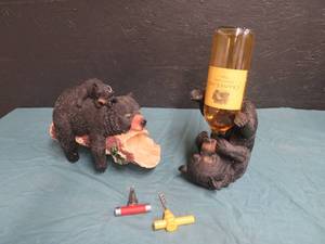 lot 38 image: BEAR HOME DECOR WITH WINE BOTTLE AND CORKSCREWWINE PLUG