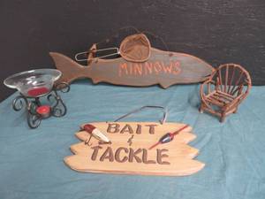 lot 58 image: FISHING LOT- DECOR