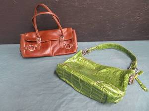 lot 76 image: TWO CUTE PURSES-  GREEN AND BROWN