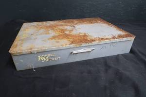lot 101 image: KIMBALL TOOL BOX