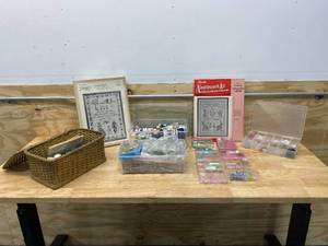 lot 28 image: Lot of Various Craft Items