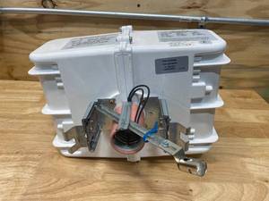 lot 91 image: LITHONIA LIGHTING HID Ballast Housing, Ballast Start Type Pulse Start, 277 V, For Max. Bulb Wattage 400 W