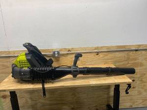 lot 12 image: RYOBI 175 MPH 760 CFM 38cc Gas Backpack Leaf Blower