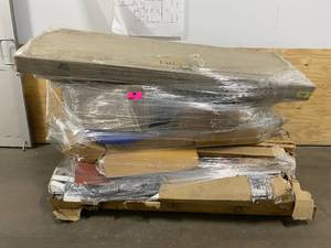 lot 101 image: Pallet of Grainger returned Merchandise