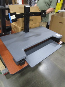 lot 140 image: ERGOTRON SIT-STAND, DUAL MONITOR DESK TOP UNIT