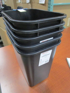 lot 164 image: FIVE OFFICE DEPOT 28 QUART WASTEBASKETS
