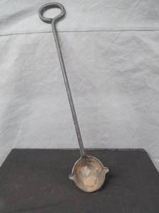 lot 6 image: VINTAGE  ANTIQUE CASTIRON