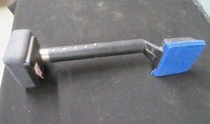 lot 8 image: 505 KNEE KICKER