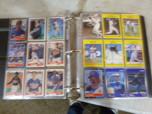 lot 71 image: 3-Ring Binder of Baseball Cards