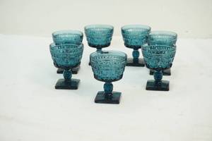 lot 44 image: Glasses