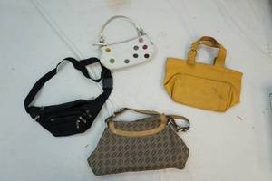 lot 49 image: Purses