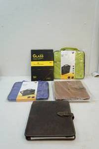 lot 56 image: Ipad accessories