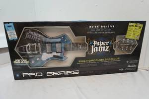 lot 104 image: Paper jamz