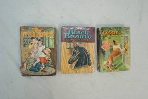 lot 171 image: Vintage books