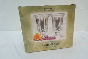 lot 175 image: Glasses