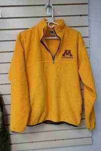 lot 198 image: MN gopher fleece