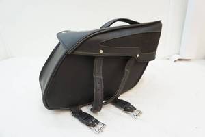 lot 202 image: Saddle bag