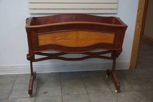 lot 218 image: Beautiful cradle