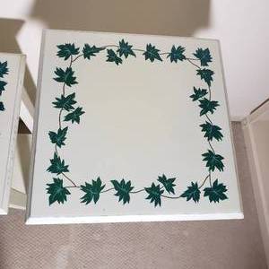 lot 42 image: Grape Vine Pedestal Series