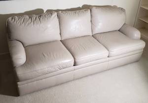 lot 5 image: Fabulous Century Furniture Leather Sofa