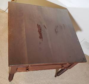 lot 29 image: Sleek Spindle Legged Lane Side Table