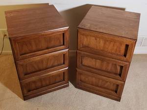 lot 107 image: Carolina Chic Dixie Nightstands