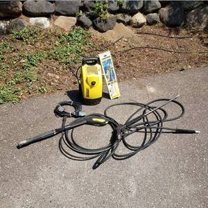lot 127 image: Karcher Pressure Washer