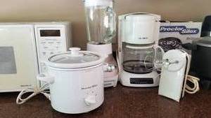 lot 58 image: Kitchen Small Appliance Package