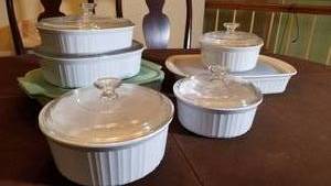 lot 108 image: Owens Corningware French White Bakeware