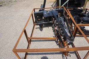 lot 16 image: 2020 Mower King Universal Mount Bobcat Skid Loader Skid Steer Hydraulic Trencher Attachment