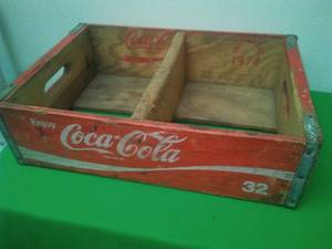 Vintage Coca-Cola Coke Wood Case. 32