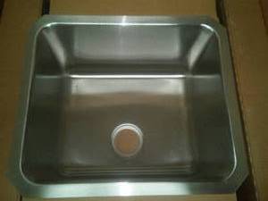 NEW Elkay Stainless steel Sink.