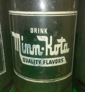 5 Rare Minn - Kota Quality Flavors pop bottles.  Fargo Inc., Moorhead MN