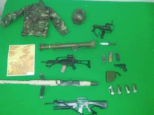 G.I. Joe 12 Gear, Weapons.