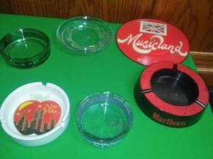 Collectables_ Marlboro Ashtray, Hilton, Caesars Palace, Musicland, New York, Riverside Resort. Great condition