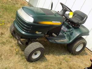 lot 1 image: Craftsman LT 1000