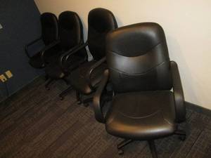 4 Nice office adjustable chairs