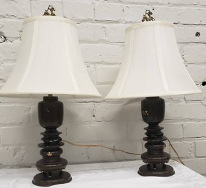 lot 15 image: Antique Japanese Shakudo Bronze Ikebana Vase Lamps
