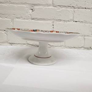 lot 35 image: Vintage Imari Fan Pedestal Cake Display Stand