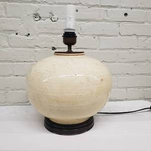 lot 4 image: Antique Chinese Tang Dynasty Style Xing Ware White Glaze Bowl Lamp