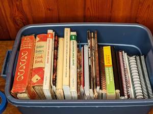 lot 411 image: Large Bin of Mostly Vintage Cookbooks